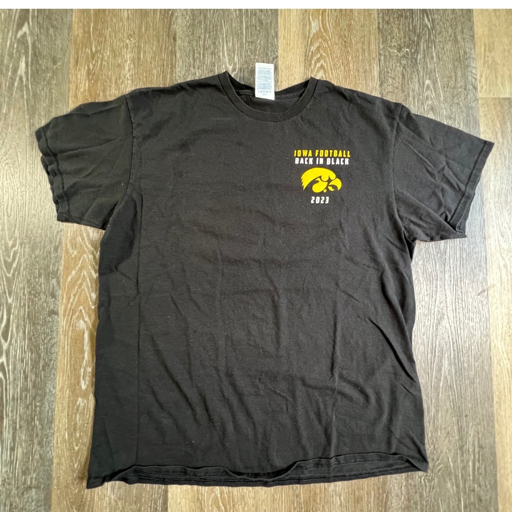 Delta Iowa Football T-Shirt Adult Large Black 2023 Schedule Hawkeyes Tee